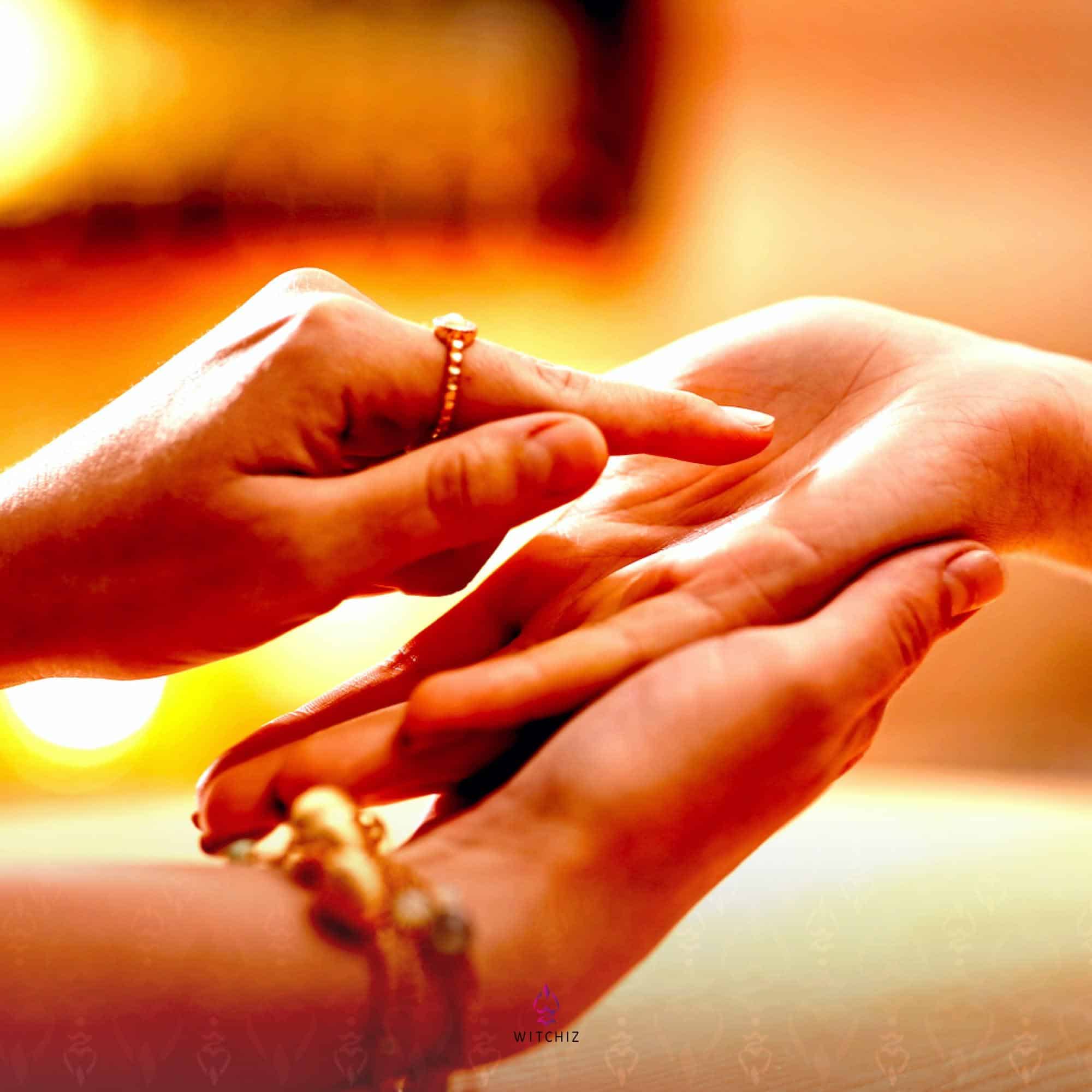  Palm Reading